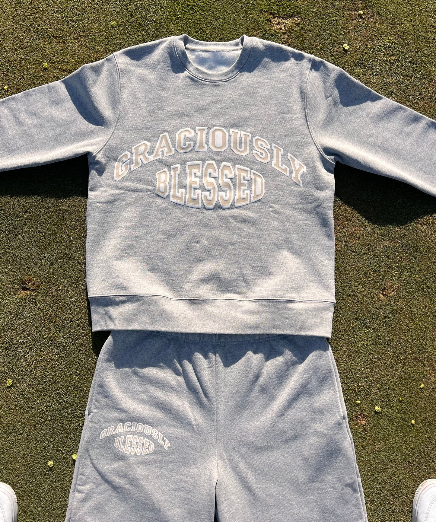 Gris Et Crème Set
