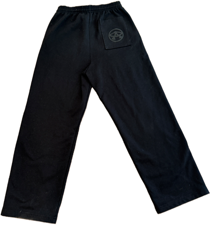BLACK ON BLACK GRACIOUS SWEATS