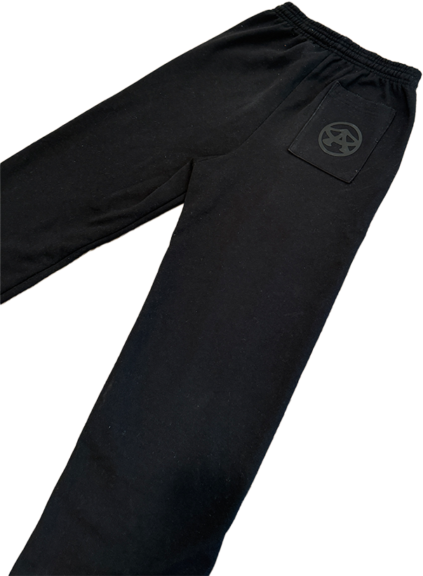 BLACK ON BLACK GRACIOUS SWEATS