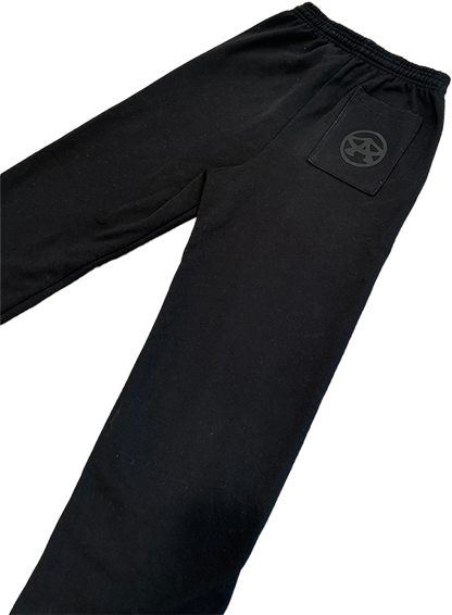 BLACK ON BLACK GRACIOUS SWEATS